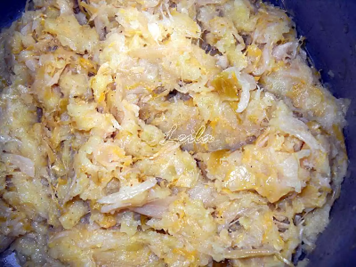 Placinta cu varza si cartofi de post - poza 5