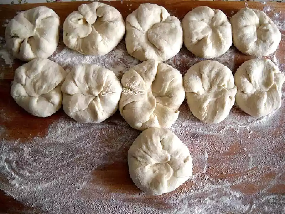 Placinta cu varza si cartofi de post - poza 10