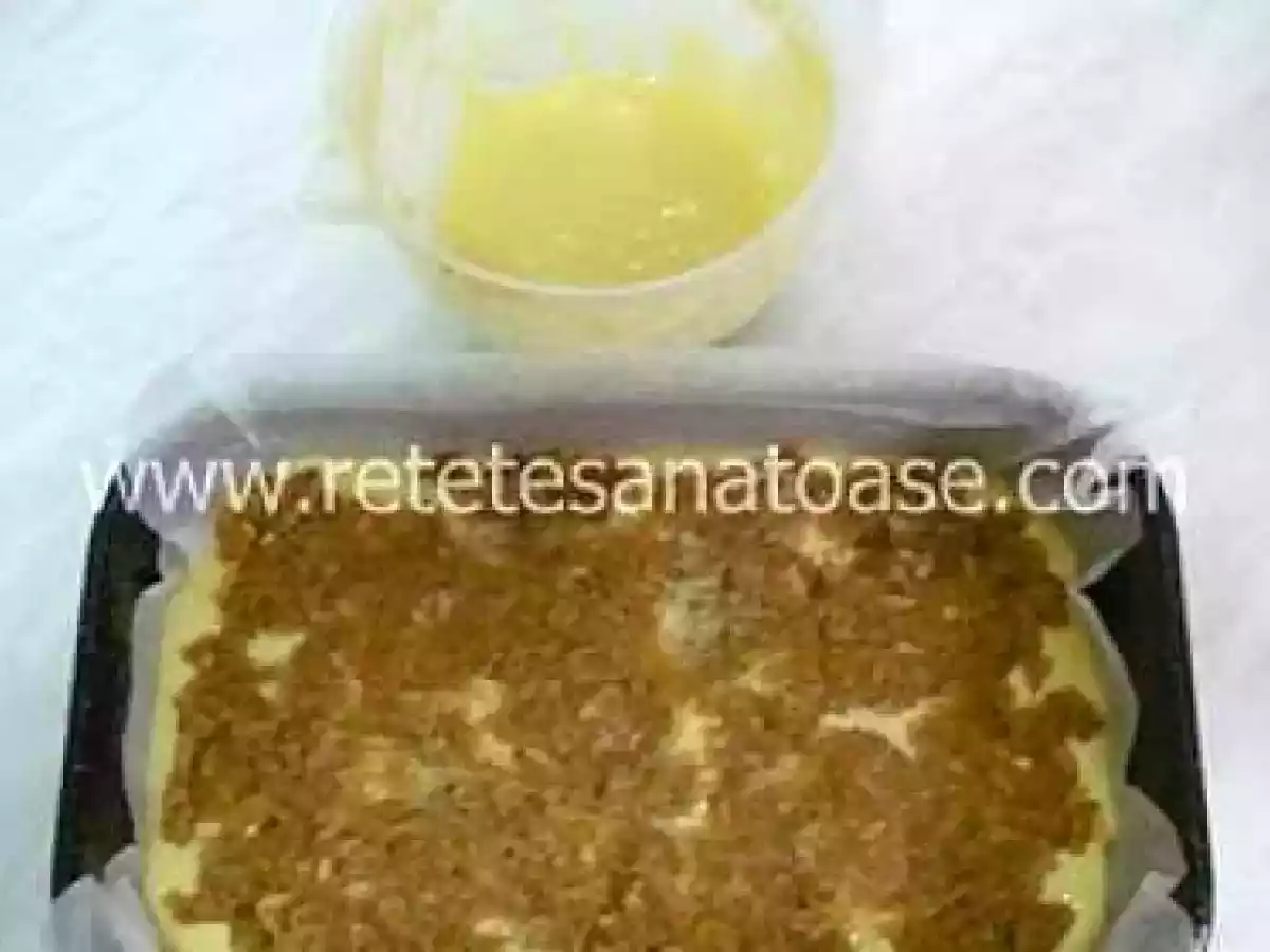 Placinta de mere in aluat pufos