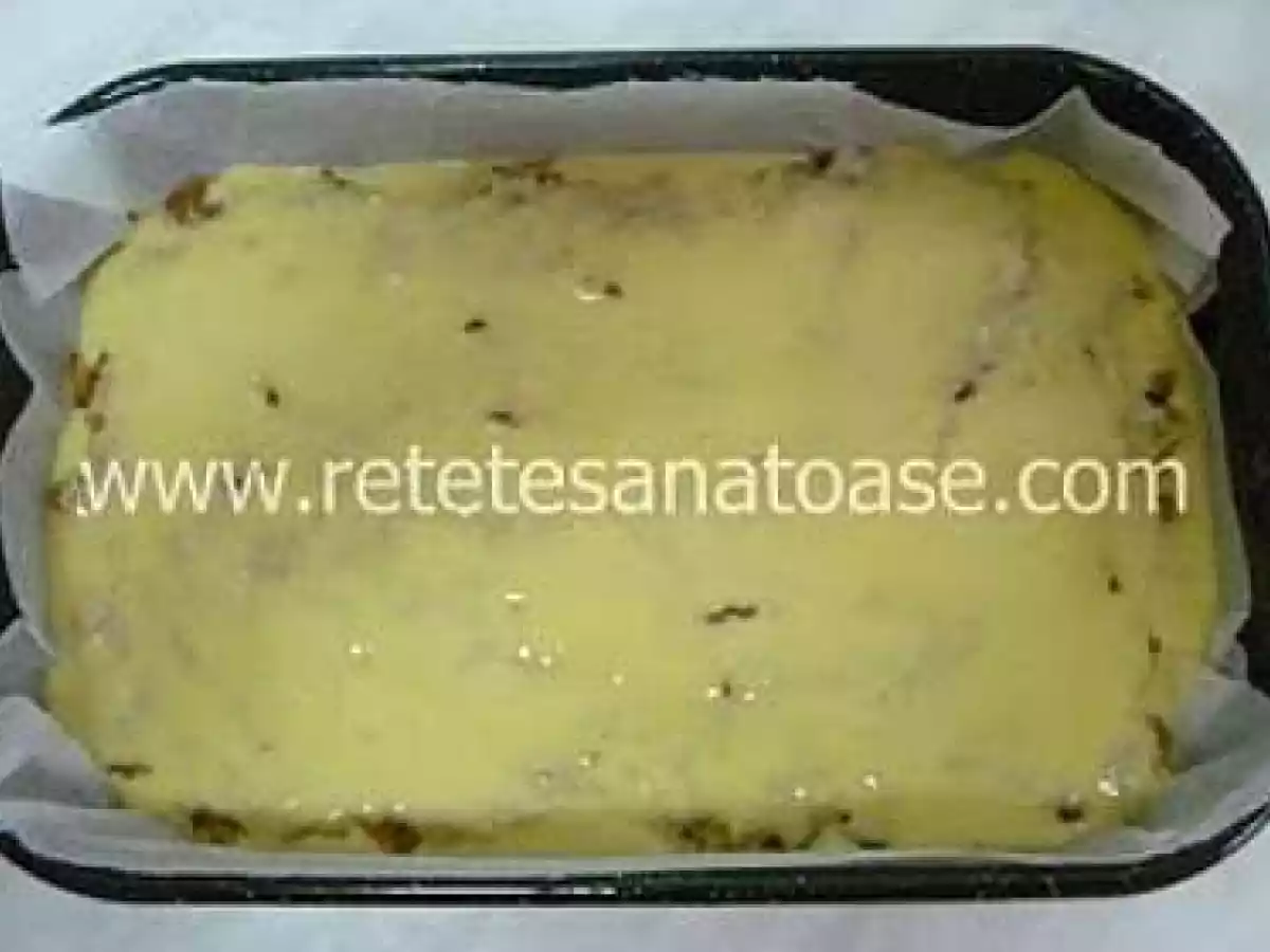 Placinta de mere in aluat pufos - poza 2