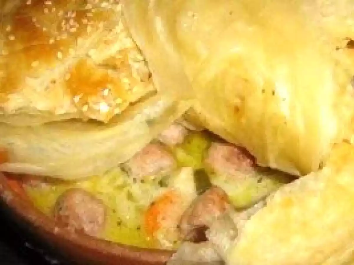 Placinta de pui cu praz si foietaj