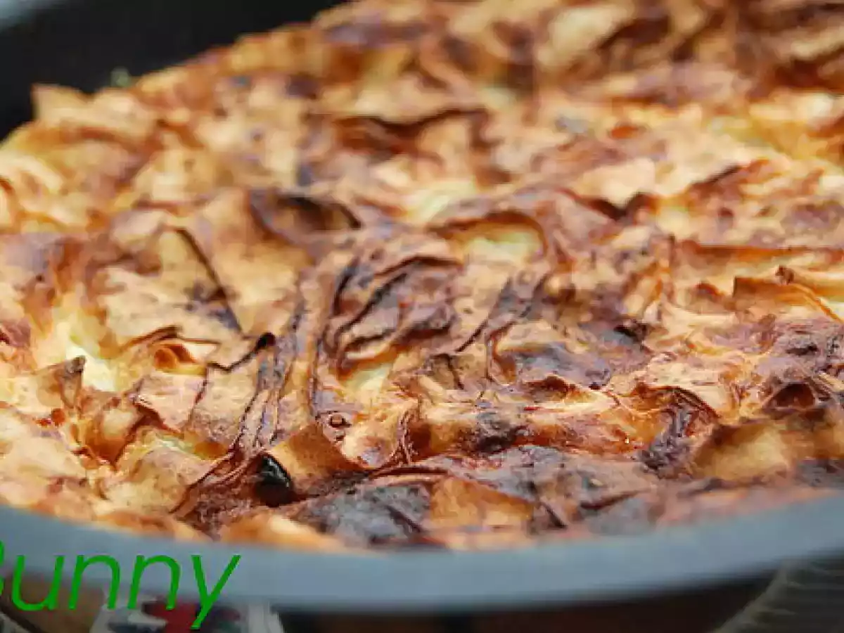 Placinta dulce cu iaurt si lapte - poza 3