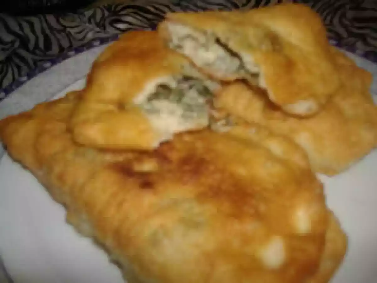 Placinte cu branza si marar