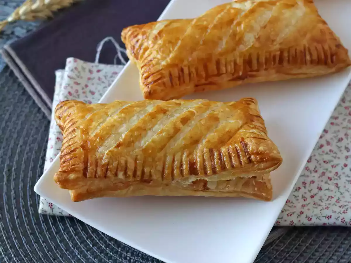 Plăcinte din foitaj cu brânză: o rețetă super ușoară și delicioasă - poza 5