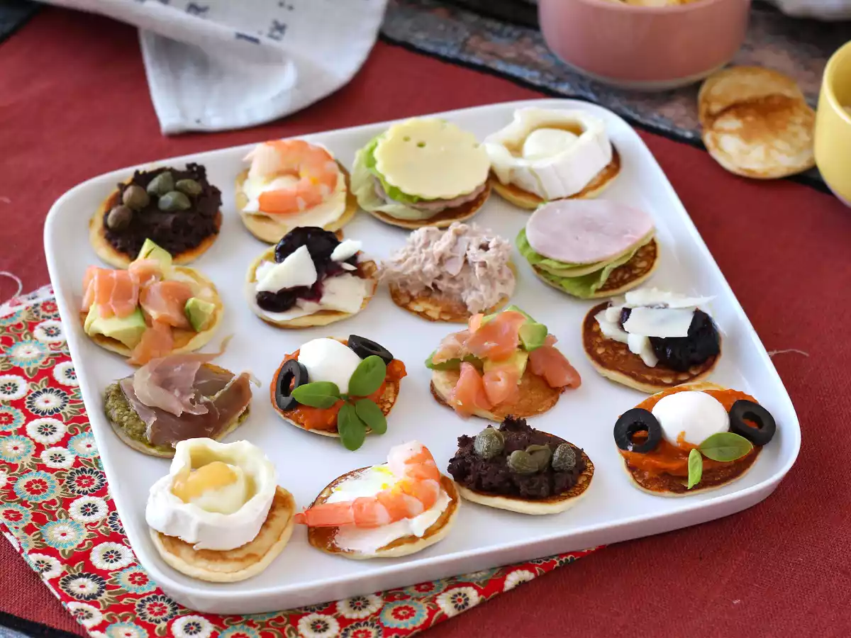 Platou cu blini, aperitivul variat perfect pentru petreceri - poza 3