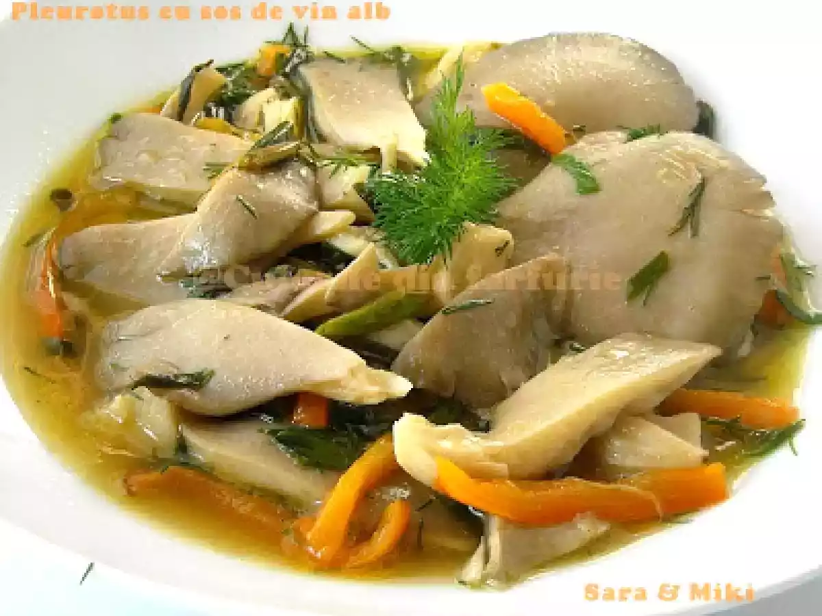 Pleurotus cu sos de vin alb
