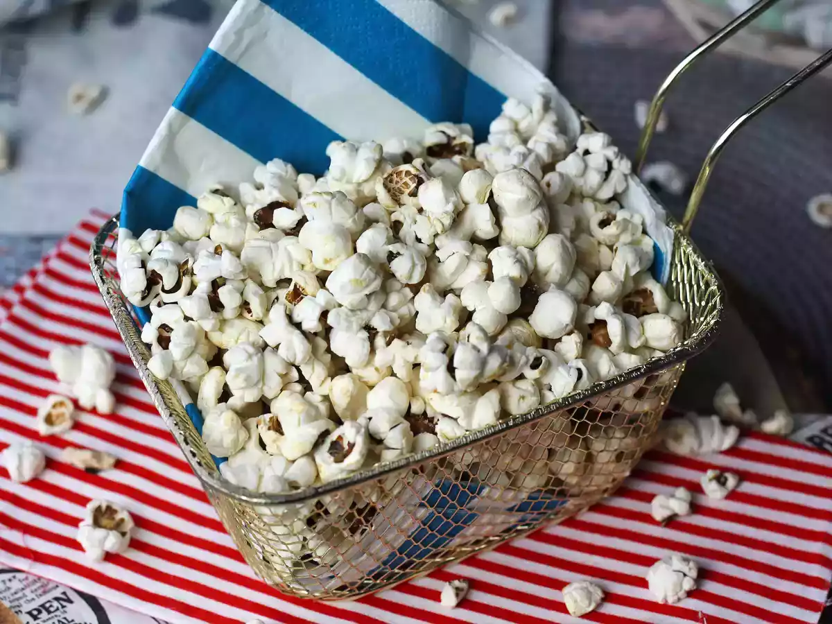 Popcorn la Air Fryer- da, este posibil!