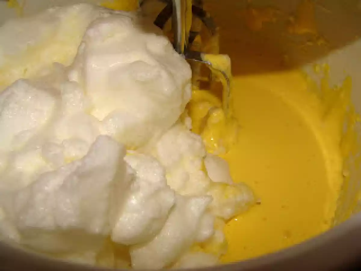 Prajitura 2 in 1 (crema de nuci cu ciocolata) - poza 2