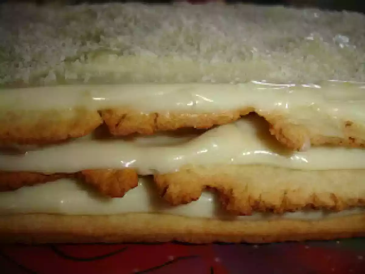 Prajitura Alba Ca Zapada Super Cremoasa - poza 6