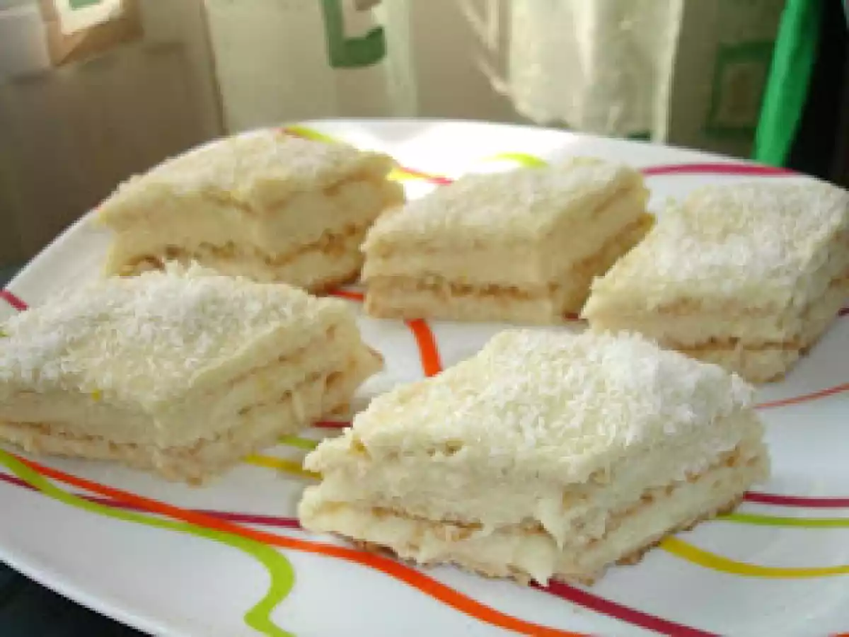 Prajitura Alba Ca Zapada Super Cremoasa - poza 7