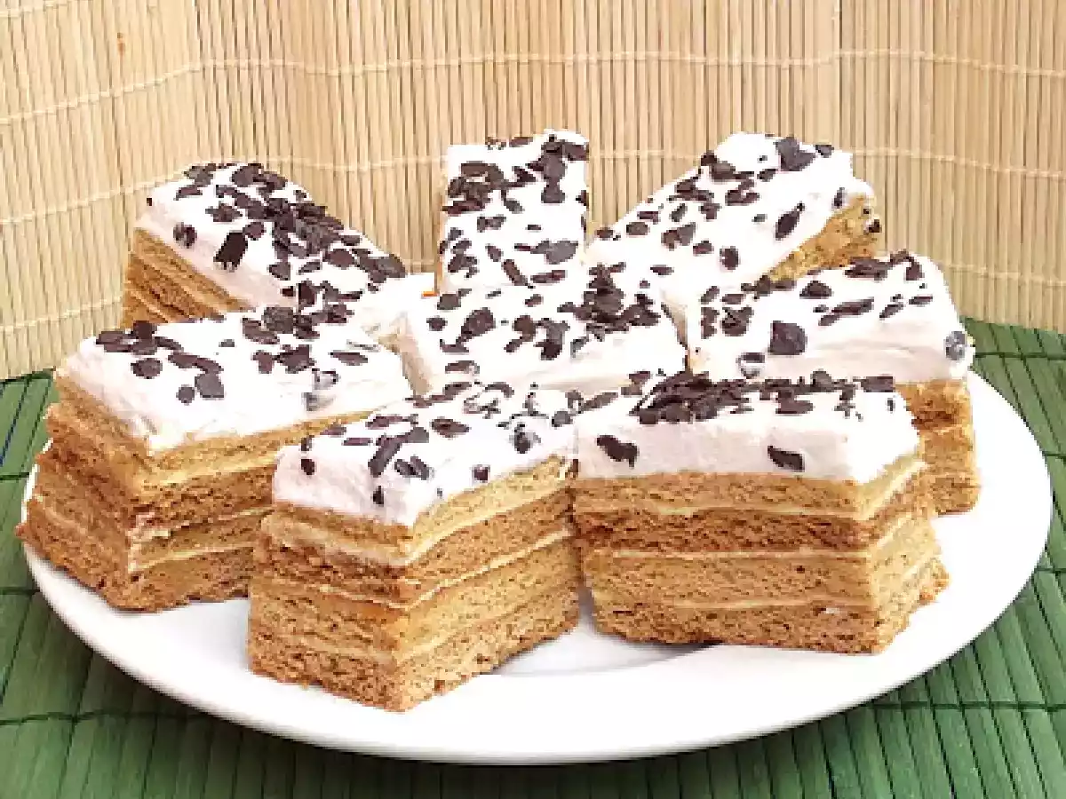 Prajitura Albinita -cu foi de zahar ars - poza 3