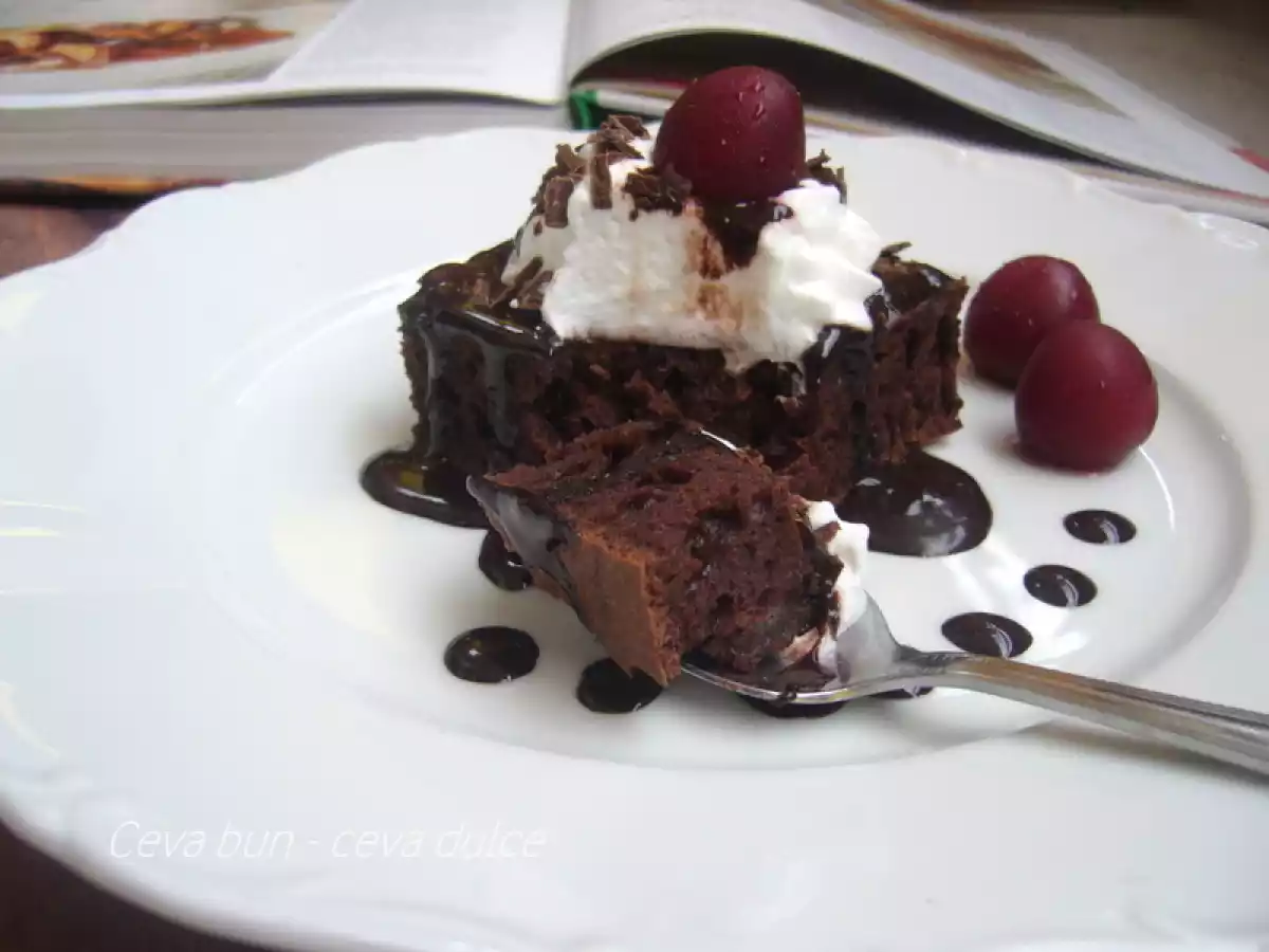 Prajitura ciocolatoasa - poza 4