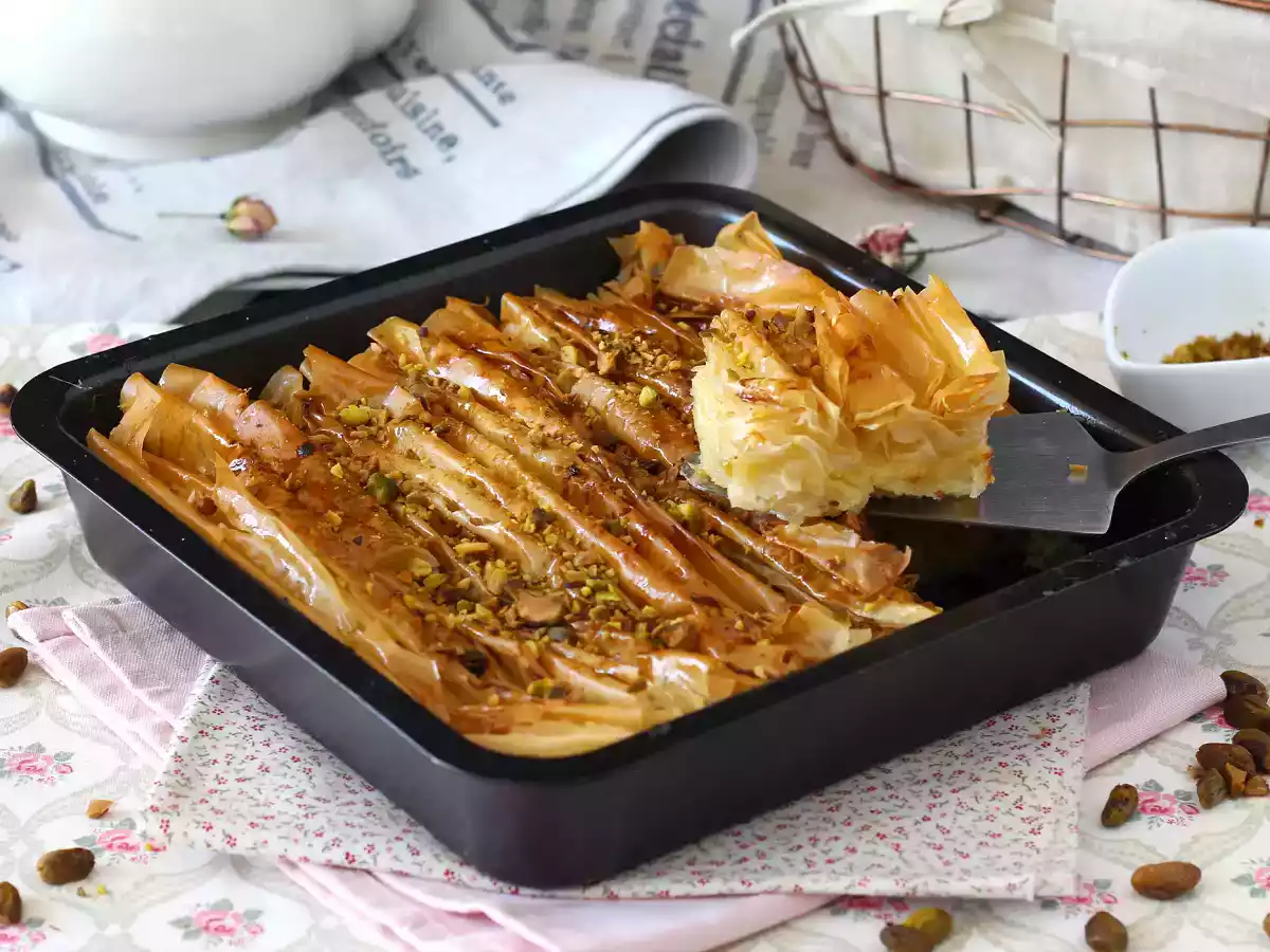 Prăjitură Crinkle, super crocantă și ușor de facut - Turkish Laz Borek - poza 2