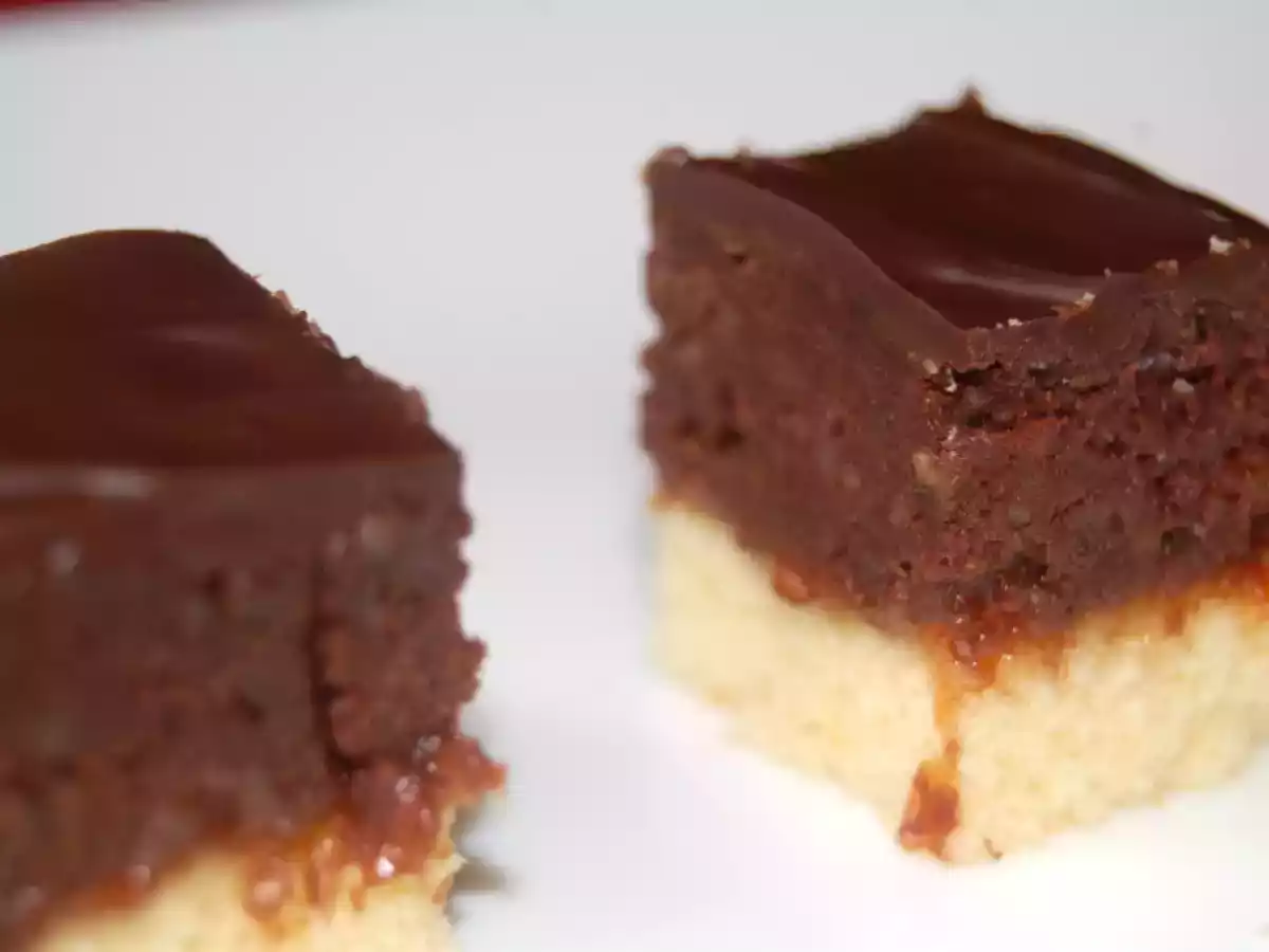 Prajitura cu biscuiti si gem