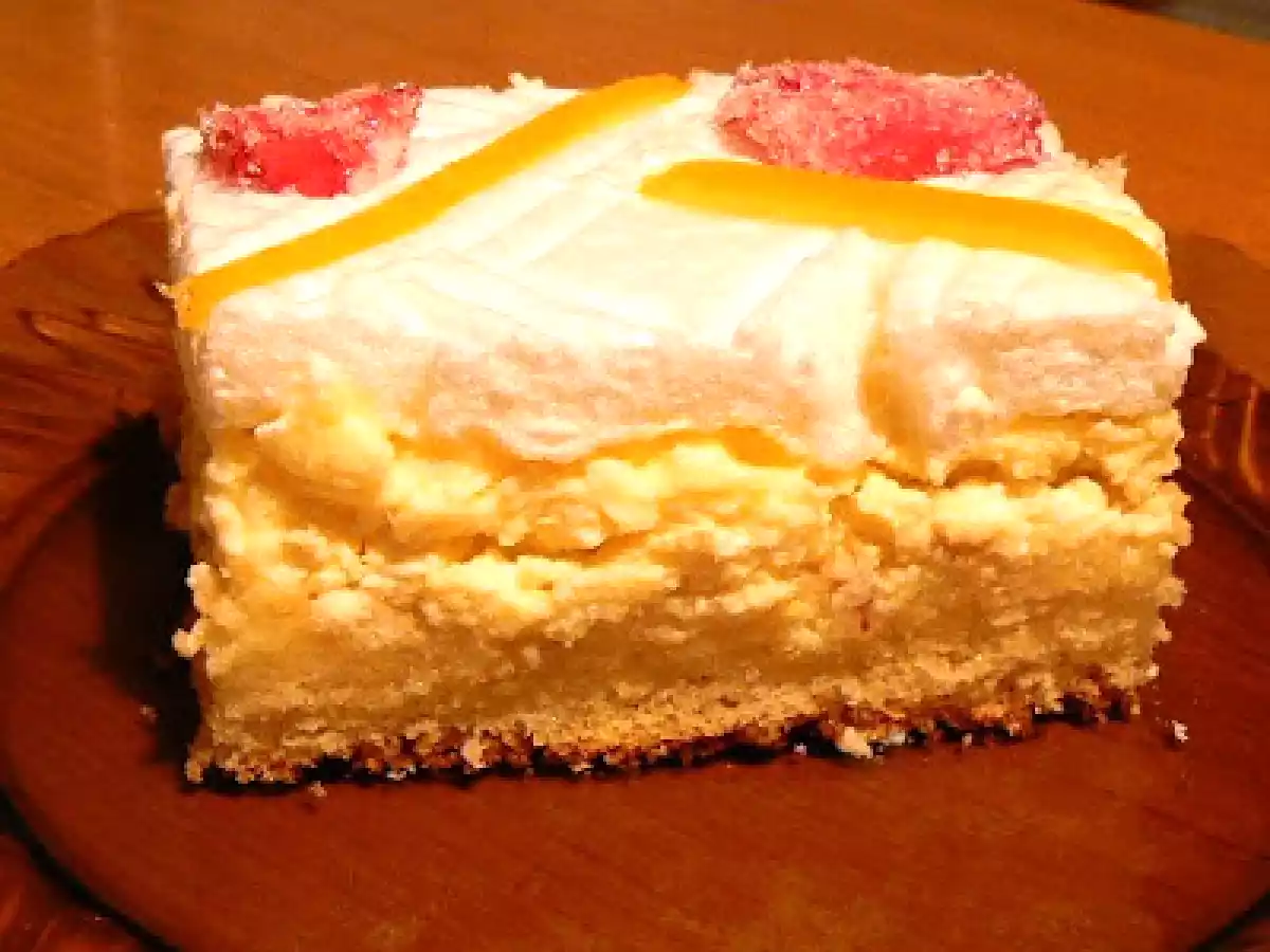 Prajitura cu Branza si bezea