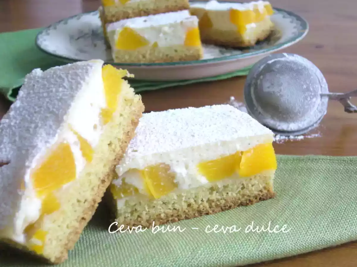 Prajitura cu branza si piersici - poza 2