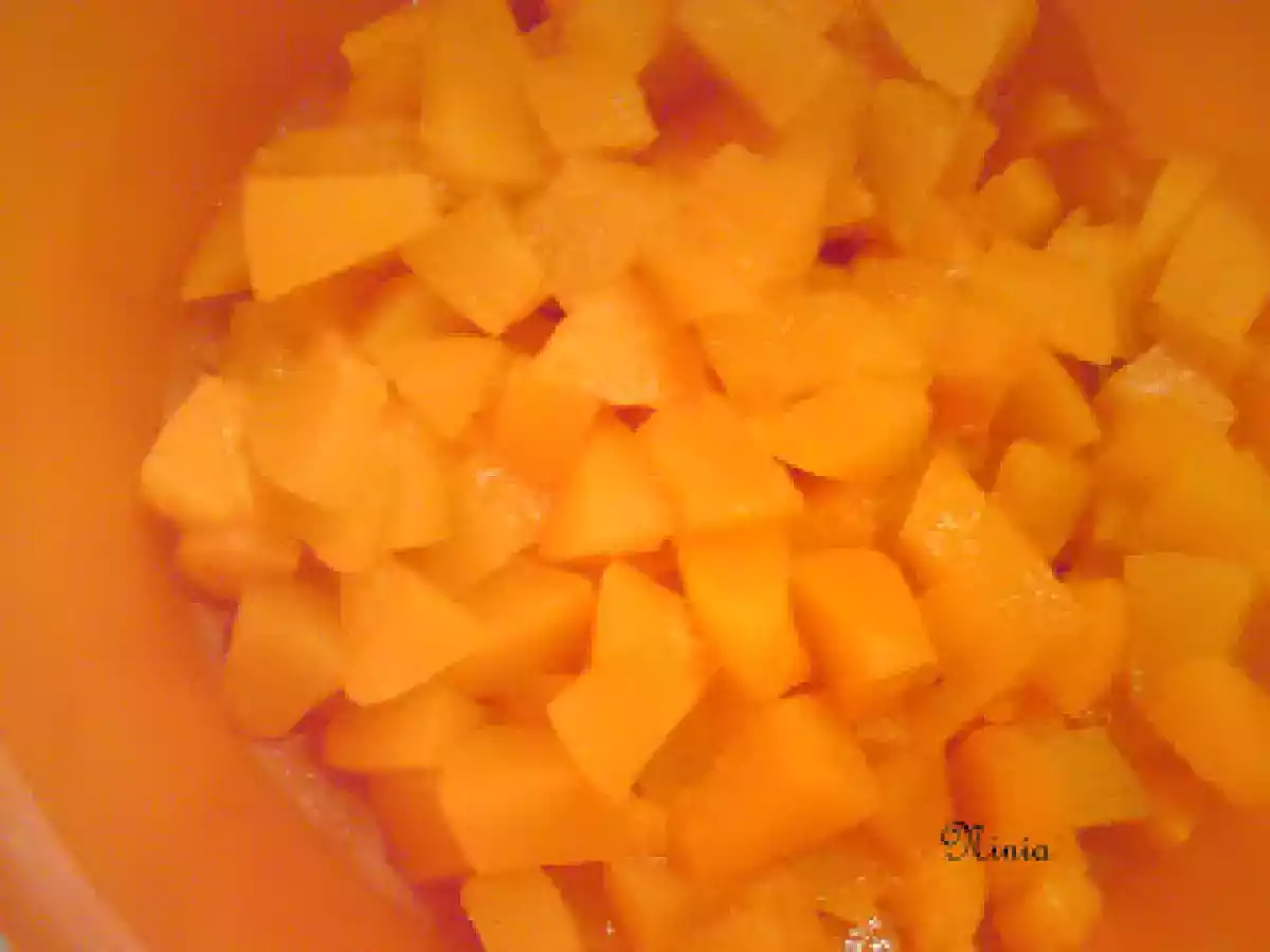 Prajitura cu budinca de vanilie si caise - poza 6