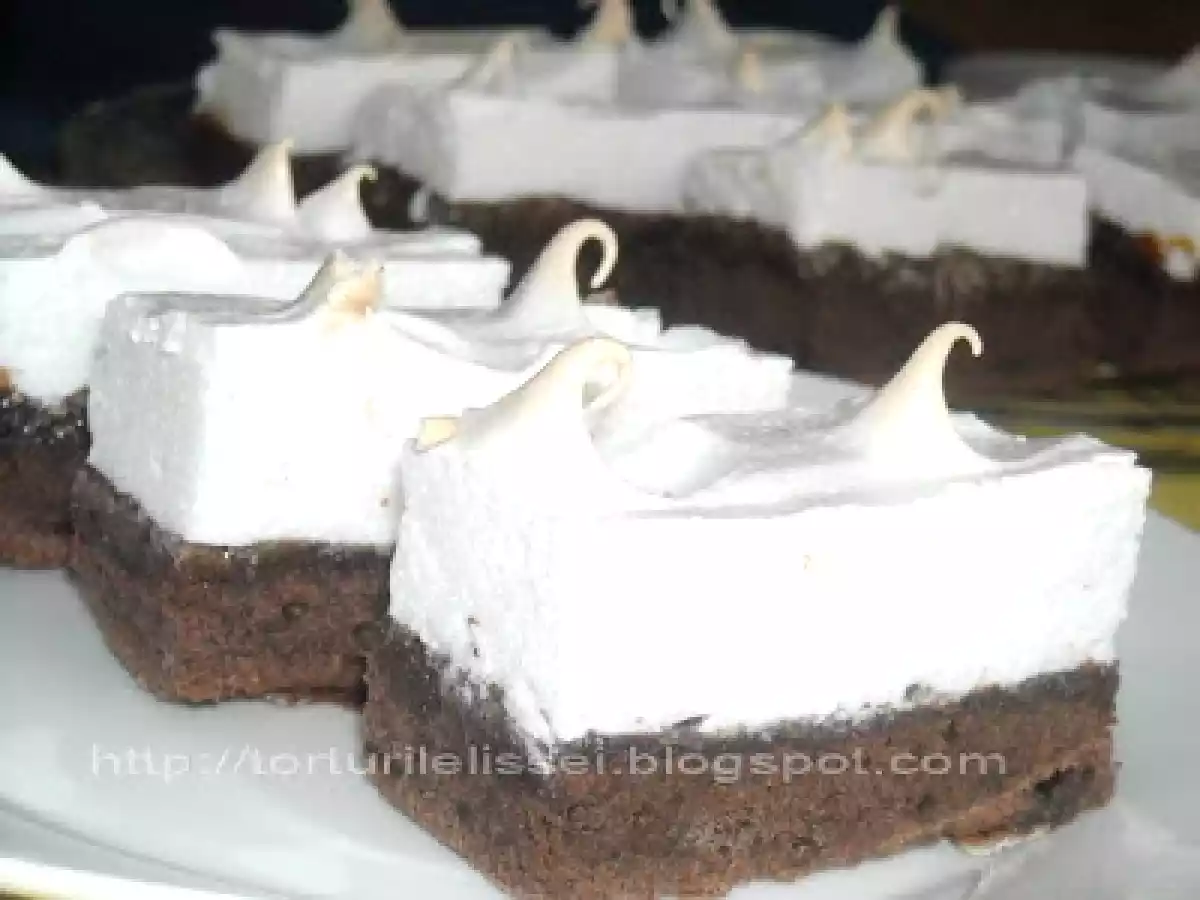 Prajitura cu cacao si spuma de albus - poza 6