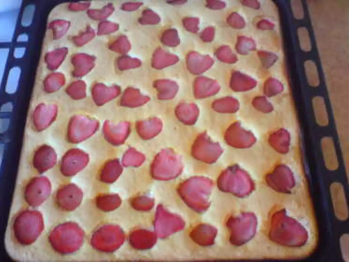 Prajitura cu capsuni