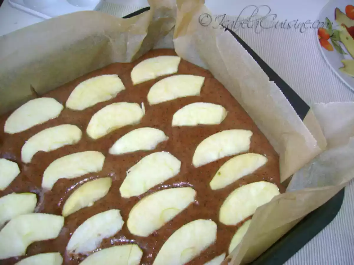 Prajitura cu ciocolata, mac si mere - poza 2