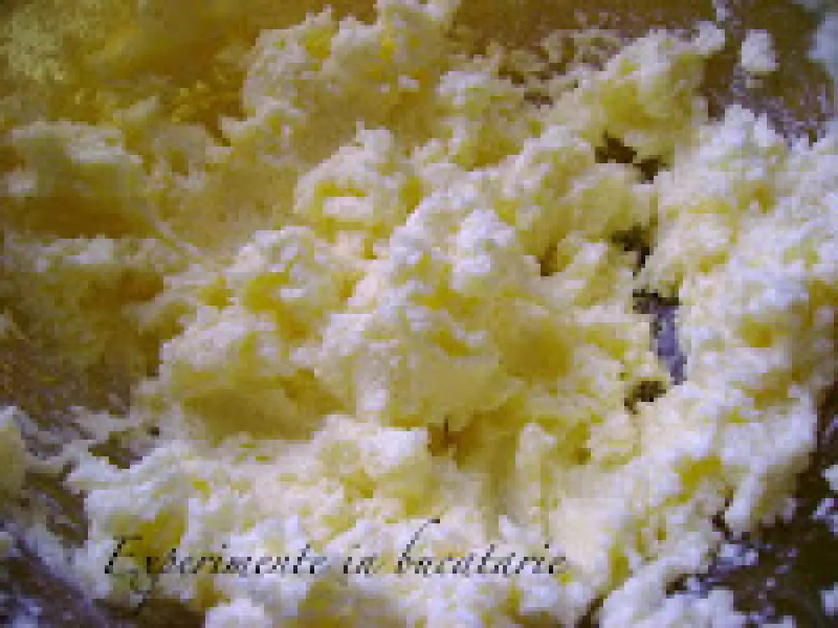 Prajitura cu ciocolata si prune uscate - poza 8