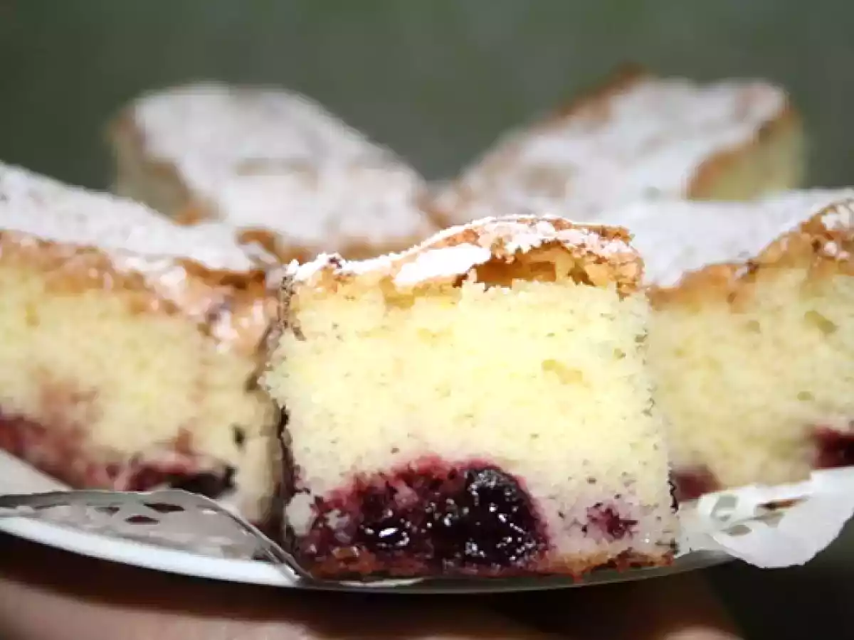 Prajitura cu cirese/ visine