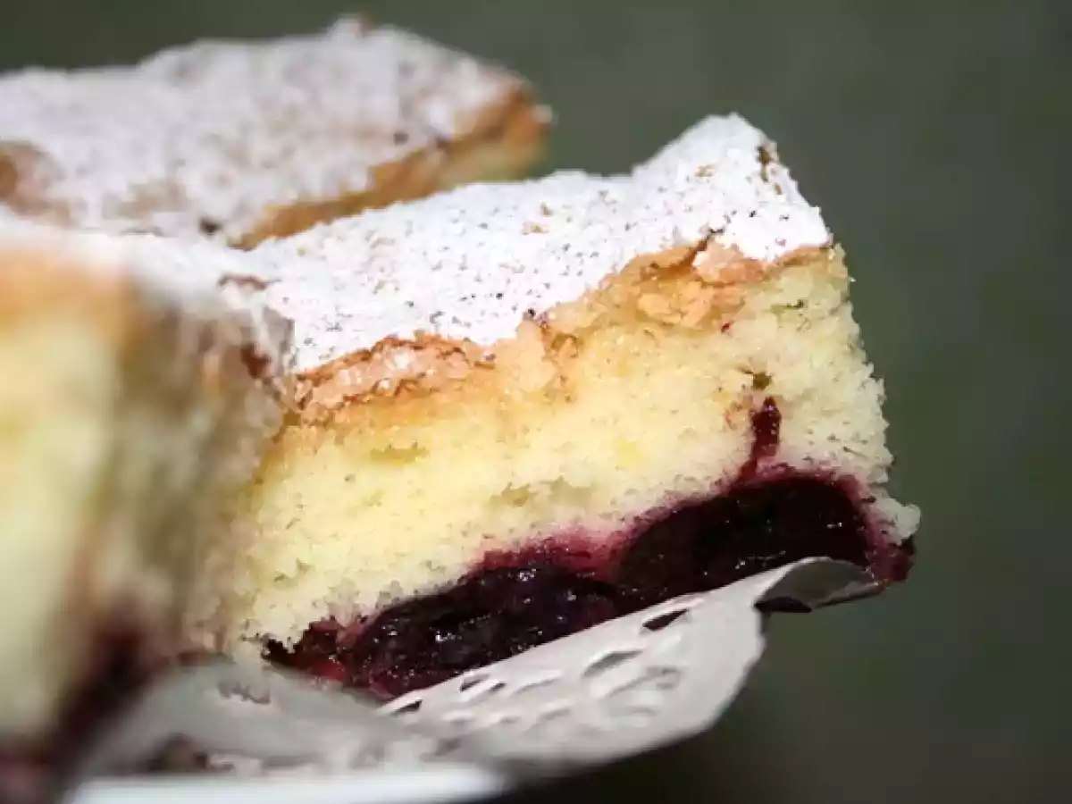 Prajitura cu cirese/ visine - poza 2