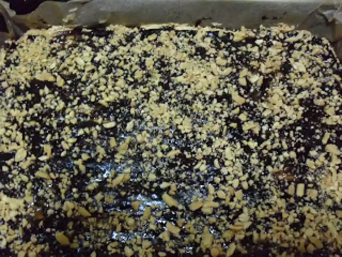 Prajitura cu crema caramel si alune