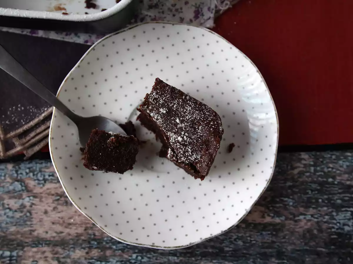 Prăjitură cu cremă de ciocolata și castane cu doar 4 ingrediente - poza 3