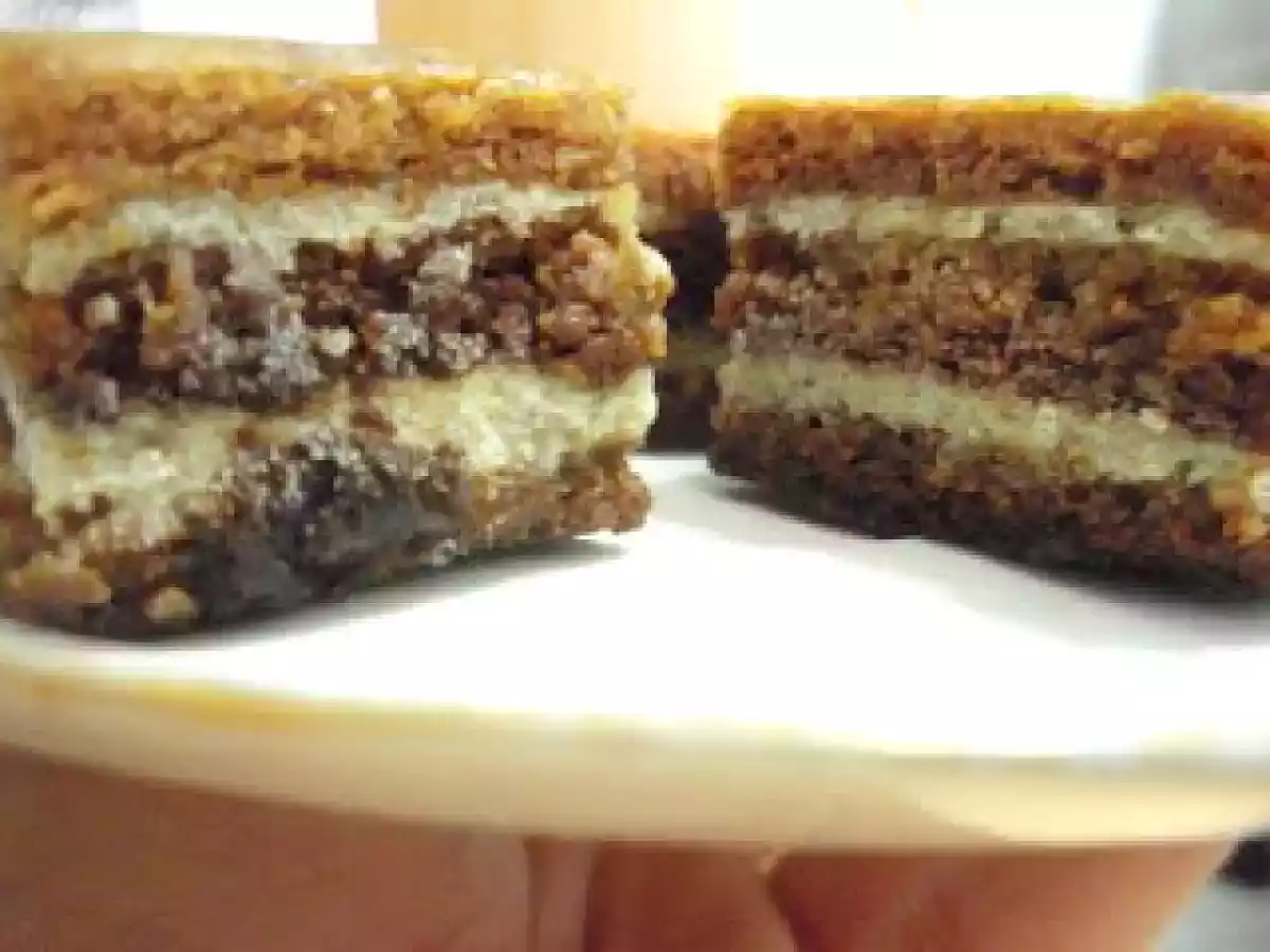 Prajitura cu crema de nuca si rom - poza 7