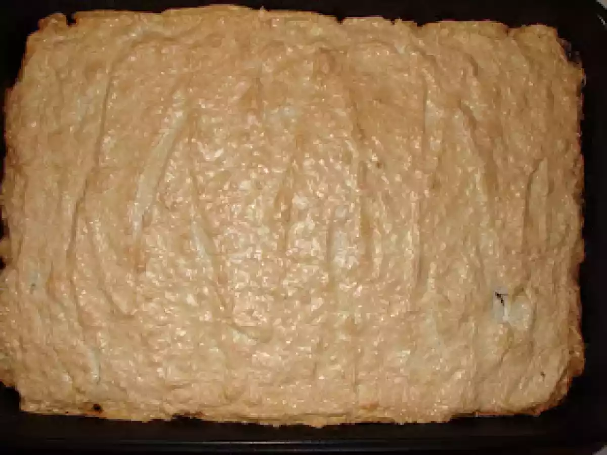 Prajitura cu dulceata, cocos si bezea - poza 5