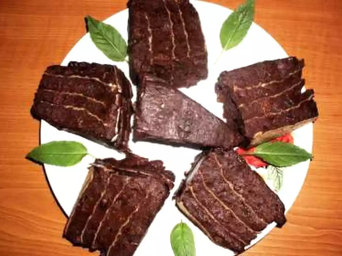 PRAJITURA CU FOI DE NAPOLITANA.