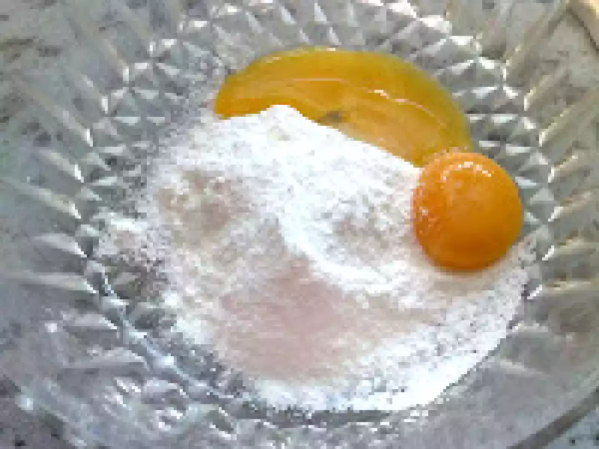 Prajitura cu foi de zahar ars si crema cu ness - poza 7