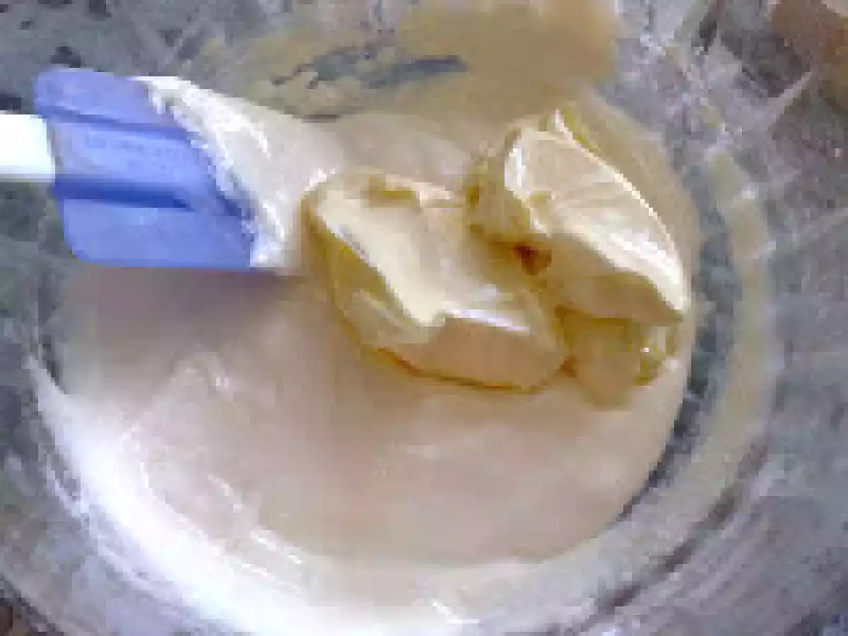 Prajitura cu foi de zahar ars si crema cu ness - poza 8