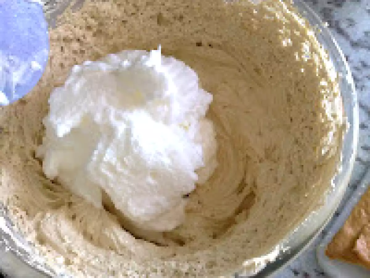 Prajitura cu foi de zahar ars si crema cu ness - poza 15