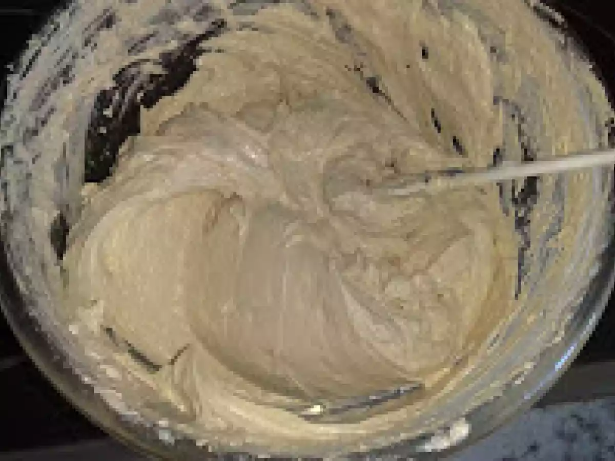 Prajitura cu foi de zahar ars si crema cu ness - poza 17