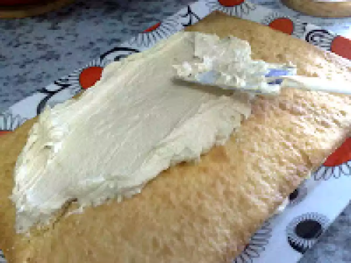 Prajitura cu foi de zahar ars si crema cu ness - poza 19