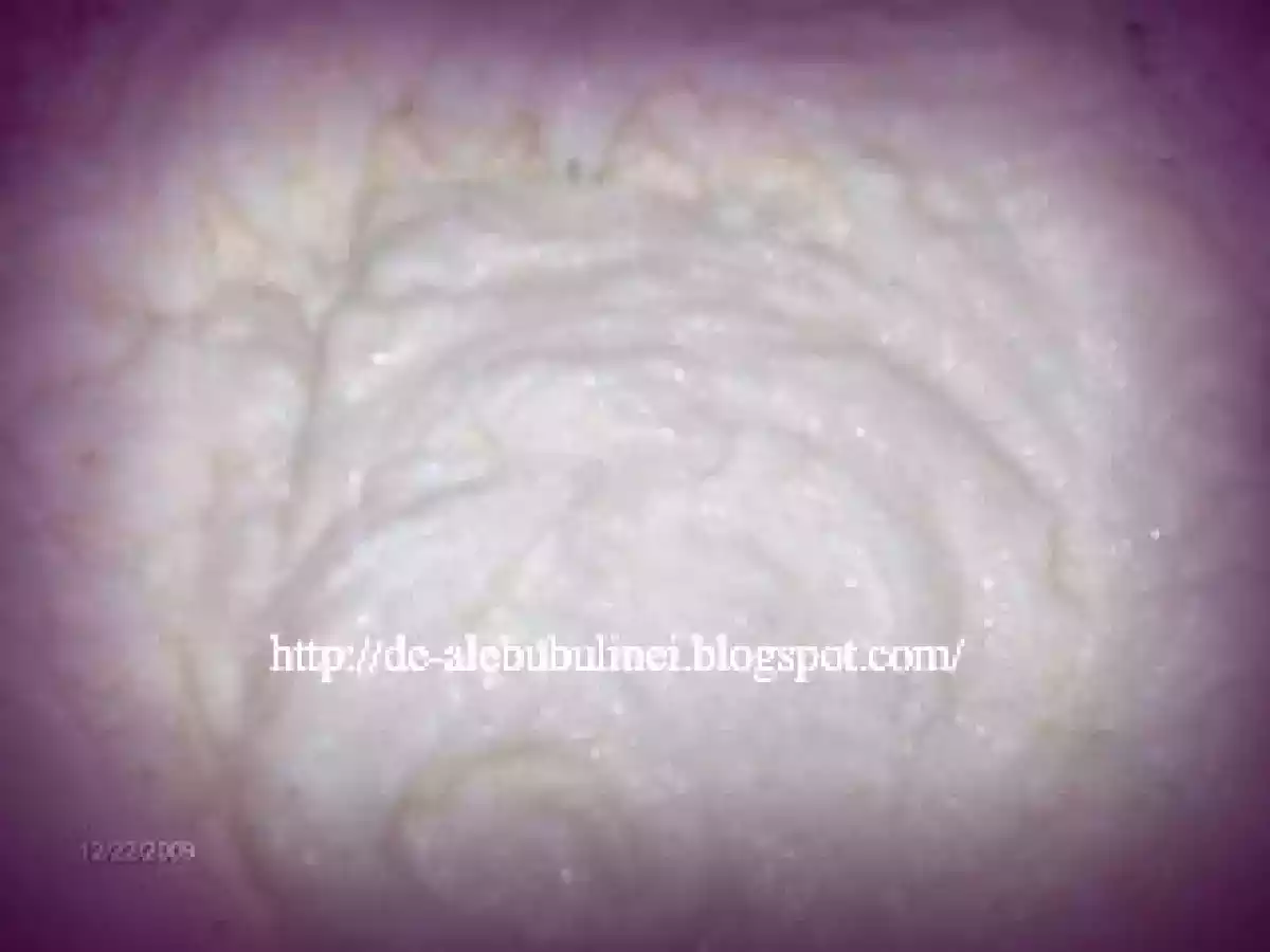 Prajitura cu foi din suc de rosii - poza 2