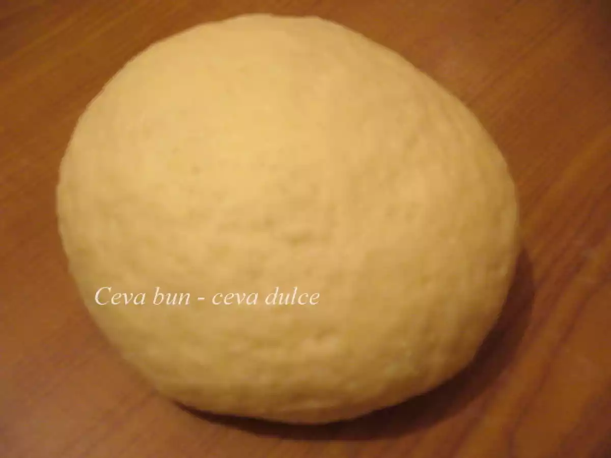 Prajitura cu foi si crema caramel - poza 3