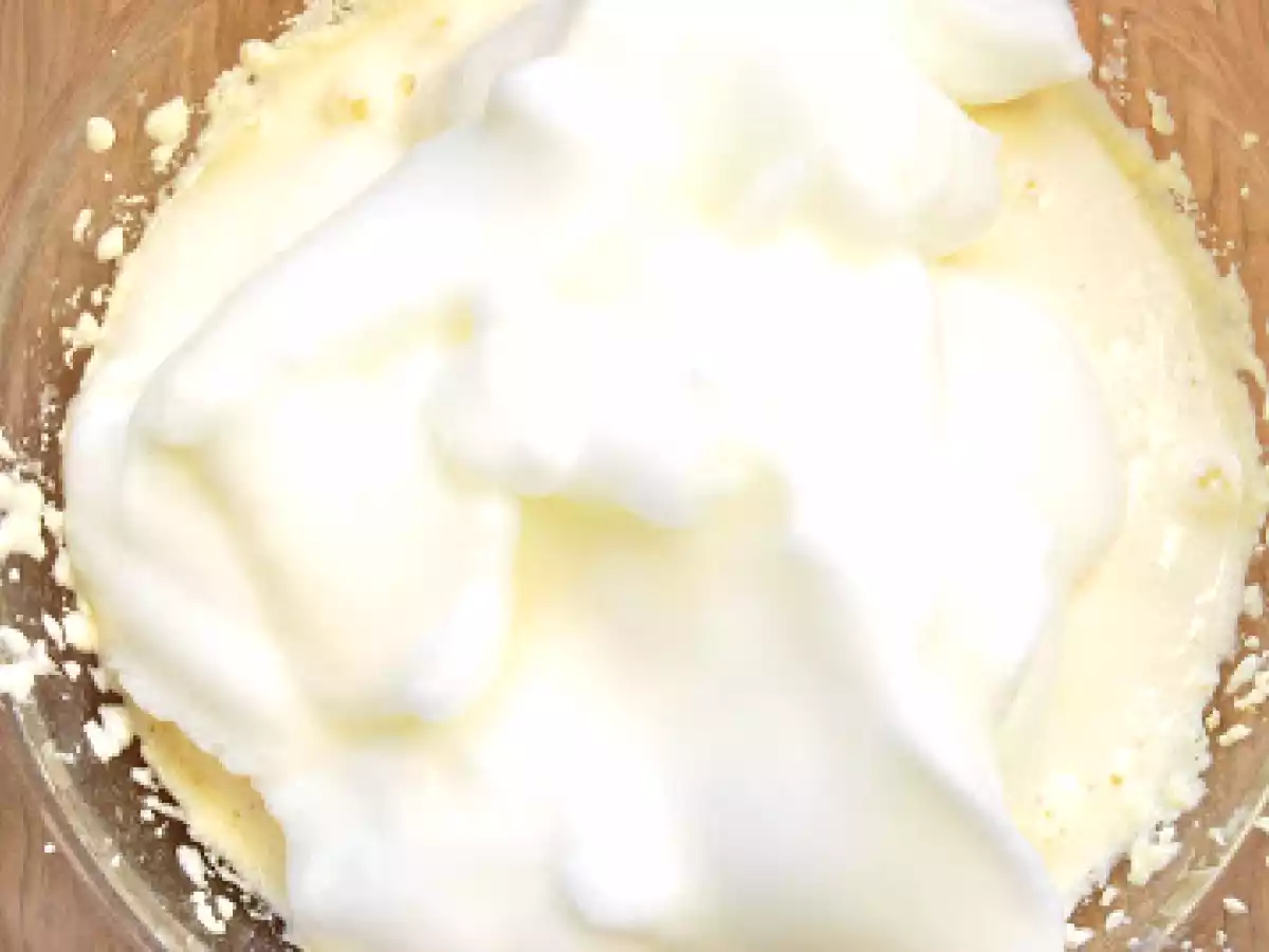 Prajitura cu gris- insiropata - poza 8