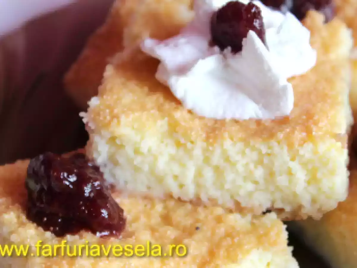Prajitura cu gris si vanilie (reteta video)
