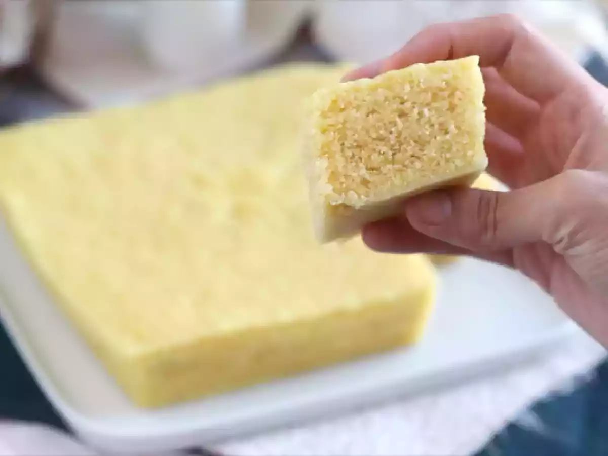 Prajitura cu iaurt la microunde - poza 2