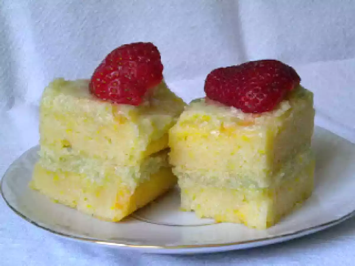 Prajitura cu lamaie si iaurt