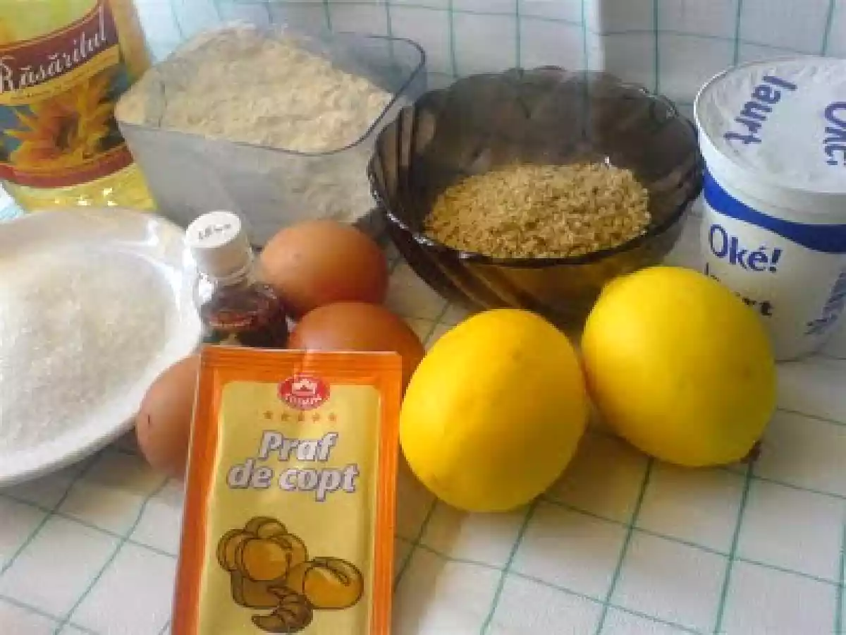 PRAJITURA CU LAMAIE SI NUCI - poza 2