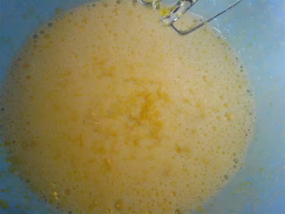 PRAJITURA CU LAMAIE SI NUCI - poza 3