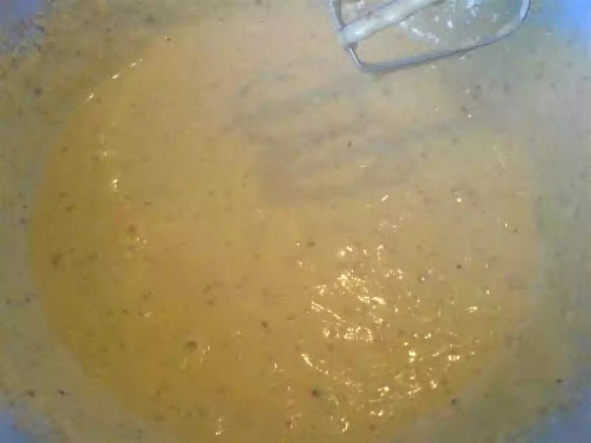 PRAJITURA CU LAMAIE SI NUCI - poza 6