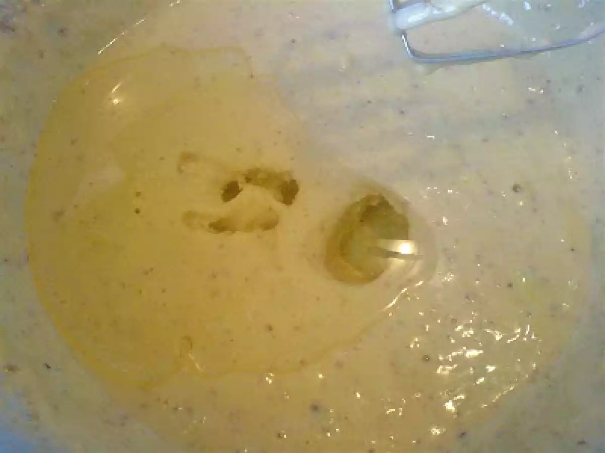 PRAJITURA CU LAMAIE SI NUCI - poza 7