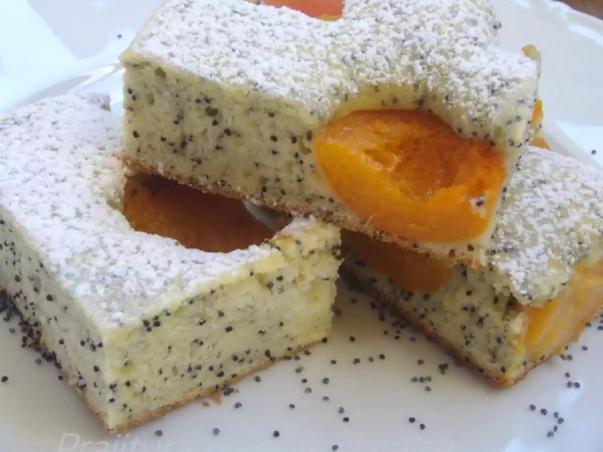 Prajitura cu mac si caise