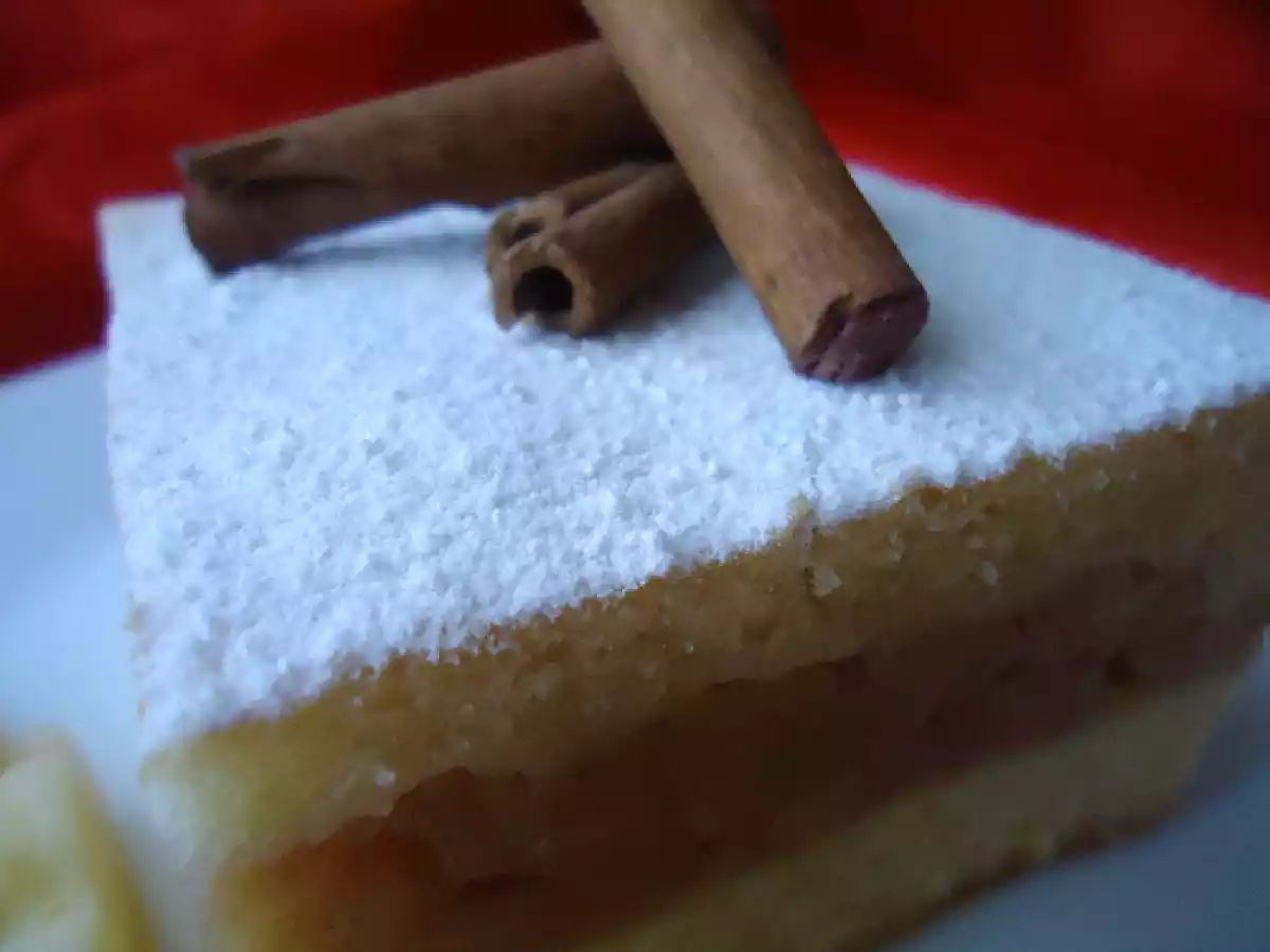 Prajitura cu mar si iaurt