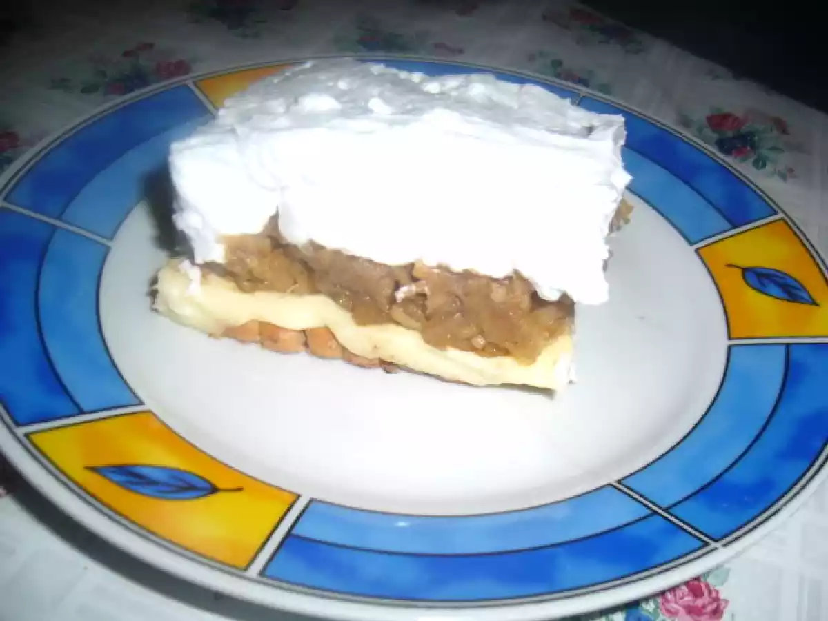 Prajitura cu mere, budinca si frisca - poza 3